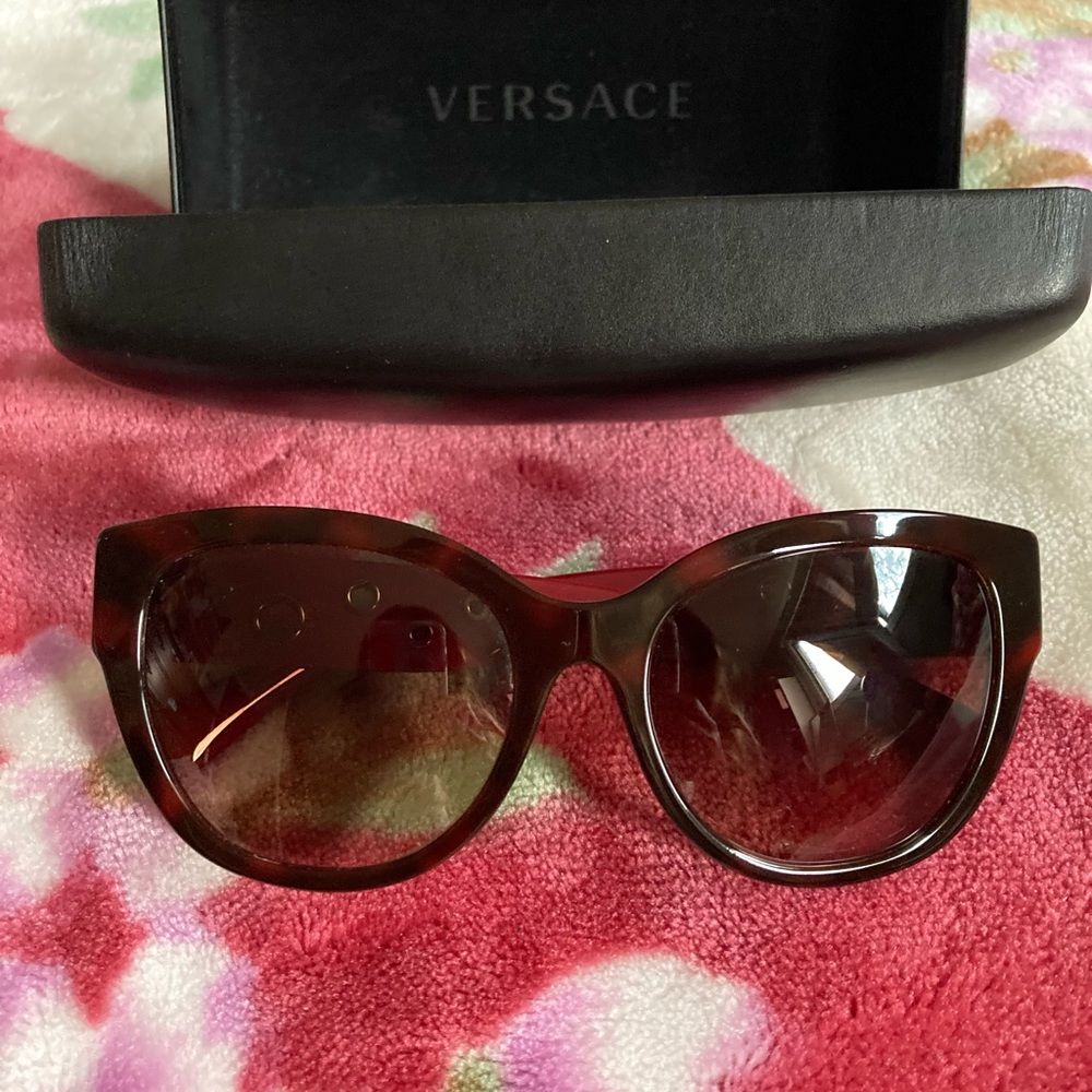 Red Versace sunglass